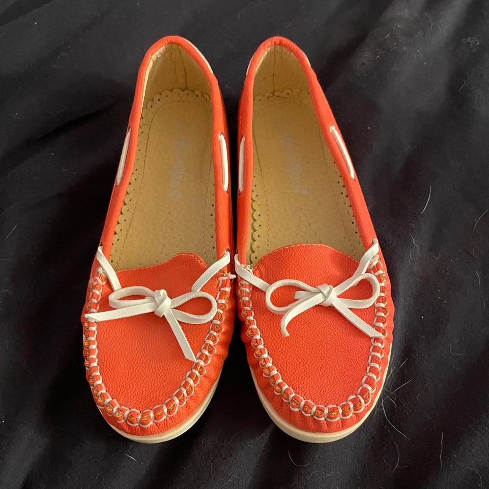 Pink flats